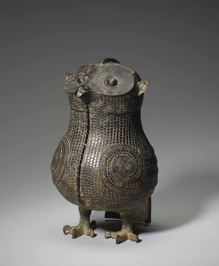 Famous bronze statue of Shang Dynasty